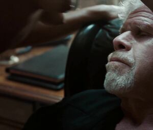 Sex video Emayatzy Corinealdi, Elizabeth McLaughlin nude - Hand of God (2004)