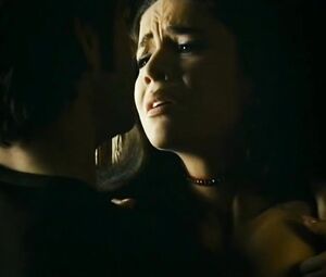Sex video Flora Martinez nude - Canciones de amor en Lolita’s Club (2007)