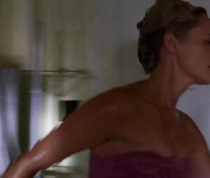 Sex video Denise Richards, Marley Shelton nude - Valentine (2001)