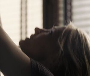 Sex video Haley Bennett, Emily Blunt - Girl On The Train (2016)