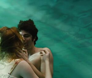 Sex video Evan Rachel Wood nude - Across the Universe (2007)