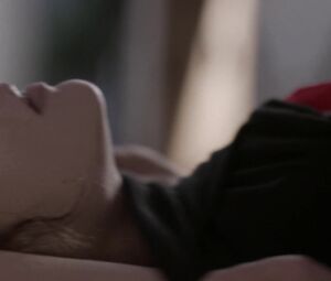 Sex video Hannah Ware nude - Betrayal S01E01 (2013)