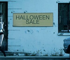 Sex video Ashlynn Yennie and Katie Cassidy - The Scribbler (2014)