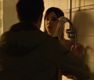 Sex video Aylin Tezel nude - Die Informantin (2016)