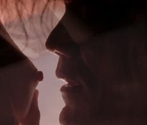 Sex video Ashley Judd nude - Bug (2006)