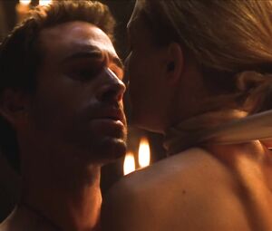Sex video Heather Graham - Killing Me Softly (2002) 