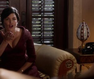 Sex video Meredith Ostrom nude - Magic City S02E01 (2013)