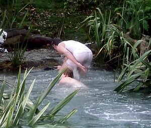 Sex video Kate Winslet nude - Iris (2001)