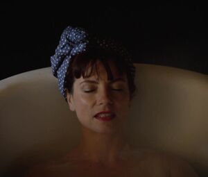 Sex video Diane Rouxel, Nathalie Tetrel nude - Fou DโAmour (2015)