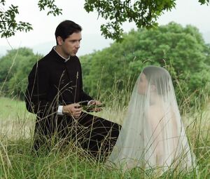 Sex video Diane Rouxel, Nathalie Tetrel nude - Fou DโAmour (2015)