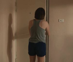 Sex video Elisabeth Moss, Linda Ngo - Top Of The Lake S02E05 (2017)