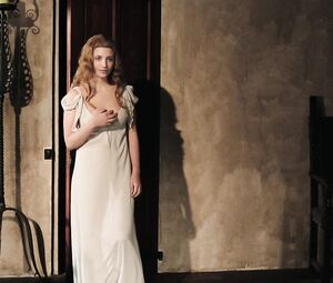 Sex video Miriam Giovanelli nude - Dracula (2012)