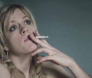 Sex video Georgia King nude - Kill Your Friends (2015)