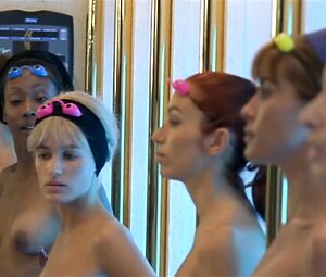 Sex video Judith Godrche & Aure Atika - Bimboland (FR 1998) 