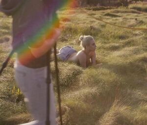 Sex video Lady Gaga - Five Foot Two (2017)