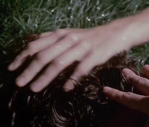 Sex video Kelly Lynch - Warm Summer Rain (1989)