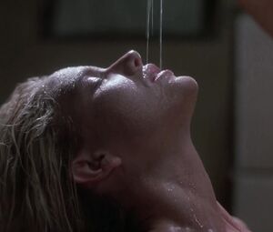 Sex video Kelly Lynch - Warm Summer Rain (1989)