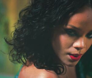Sexy hot video Rihanna - Wild Thoughts (2017)