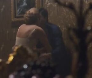 Sex video Irina Vinogradova, Ekaterina Arkharova nude - Hotel (2015)