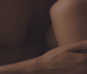 Topless actress Anna Cordell Nude - Rubber Heart (2017)