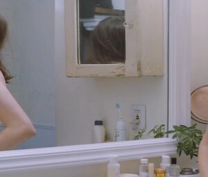Topless actress Anna Cordell Nude - Rubber Heart (2017)