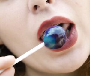 Cosima Bevernaege Naked - Pele Mele (2014)