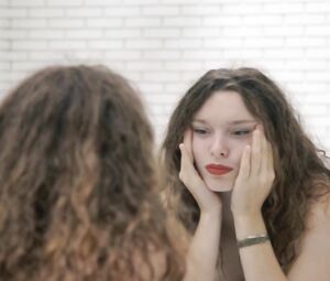 Cosima Bevernaege Naked - Pele Mele (2014)