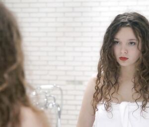 Cosima Bevernaege Naked - Pele Mele (2014)