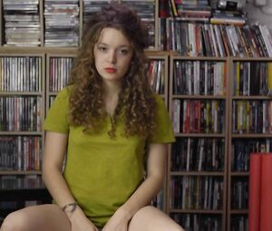 Cosima Bevernaege Naked - Pele Mele (2014)