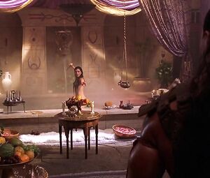 Kelly Hu hot – The Scorpion King (2002)