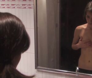 Amandine Boulet Naked - Le fantasme dune bernique (2010)