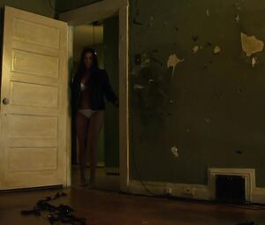 Taylor Cole naked, Rumer Willis hot – The Ganzfeld Haunting (2014)