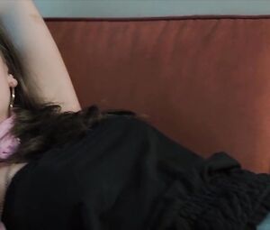 Mischa Barton naked, Emily Meade hot – Assassination of a High School President (2008)