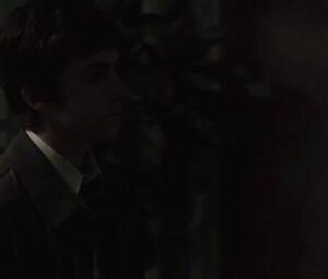 Mischa Barton naked, Emily Meade hot – Assassination of a High School President (2008)