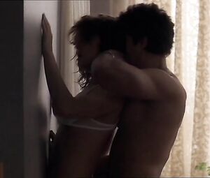 Anna Silk naked, Dina Meyer hot – Deception (2006)