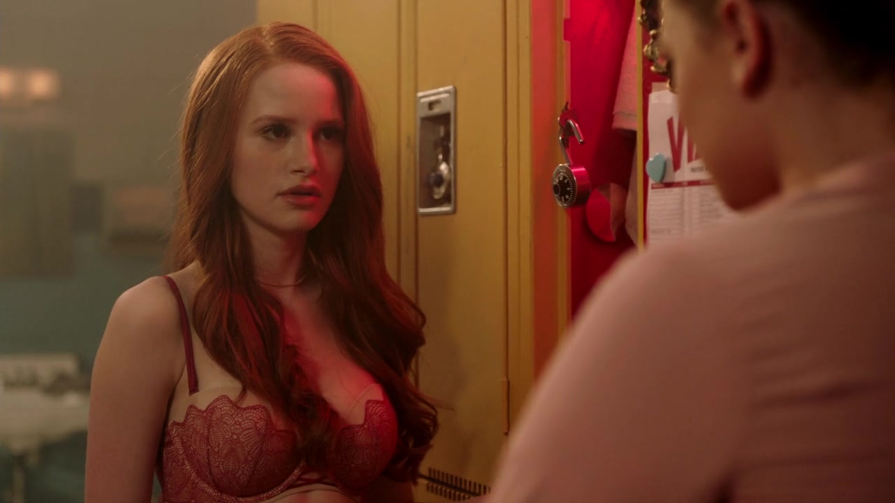 Madelaine Petsch Hot - Riverdale s02e02 (2017) Video » Best Sexy Scene »  HeroEro Tube