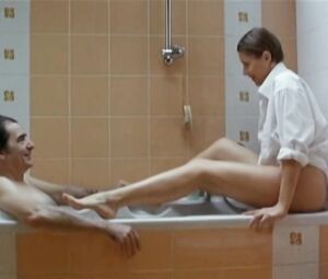 Natasa Dorcic naked - Neka ostane medju nama (2010)