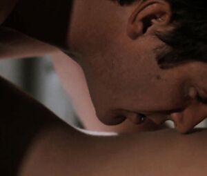 Deborah Kara Unger naked, Annabella Sciorra naked – Whispers In The Dark (1992)