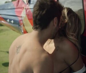 Maria Bopp, Stella Rabello Naked - Me Chama De Bruna s02e03 (2017)