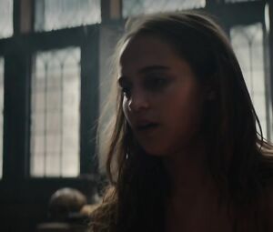 Alicia Vikander Naked - Tulip Fever (2017)