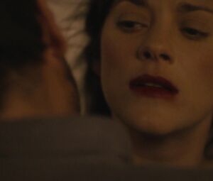 Marion Cotillard naked - Mal De Piers (2016)