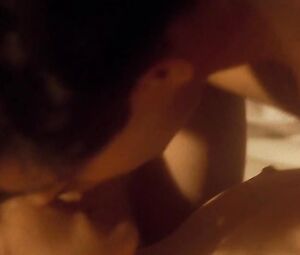 Gwyneth Paltrow, Jennifer Jason Leigh Naked - Mrs. Parker and the Vicious Circle