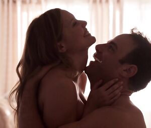 Julianna Guill hot โ Girlfriends Guide to Divorce s01e02 (2014)