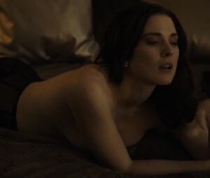 Alexandra Breckenridge naked - Zipper (2015)