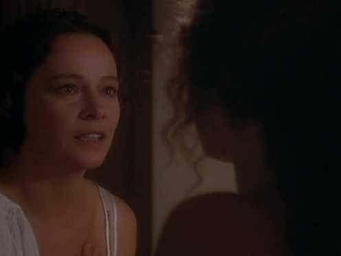 Classic lesbian scene Laura Antonelli, Clelia Rondinella Nude - La