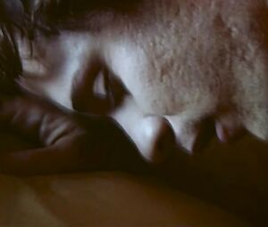 Sex Scene Molly Parker, Alisha Klass - The Center of the World (2000)