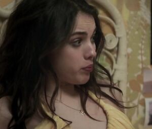 Murielle Telio naked, Margaret Qualley naked – The Nice Guys (2016)