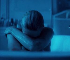 Lesbian kissing scene Charlize Theron, Sofia Boutella Naked - Atomic Blonde (2017) Nude scenes