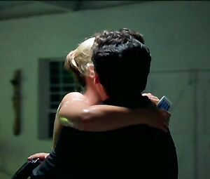 Sexy Natasha Henstridge - Secon Skin (2000)