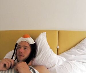 Julie Dray Nude - Base (2017)